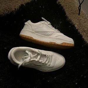 White an gold reebok